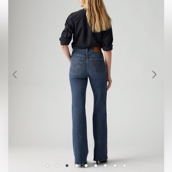 New Levi’s ribcage bell jeans - Picture 3 of 7